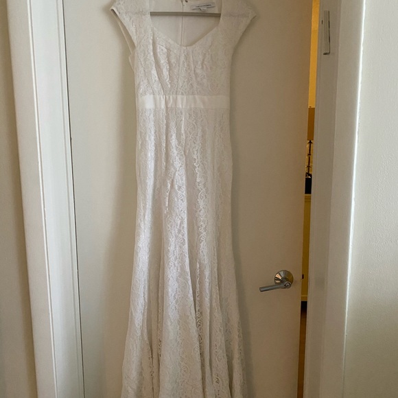 White dress- Worn for wedding - Picture 7 of 12